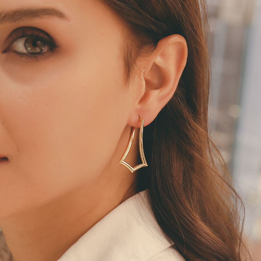 14 Ayar Altın Akıcı Form Modern Küpe