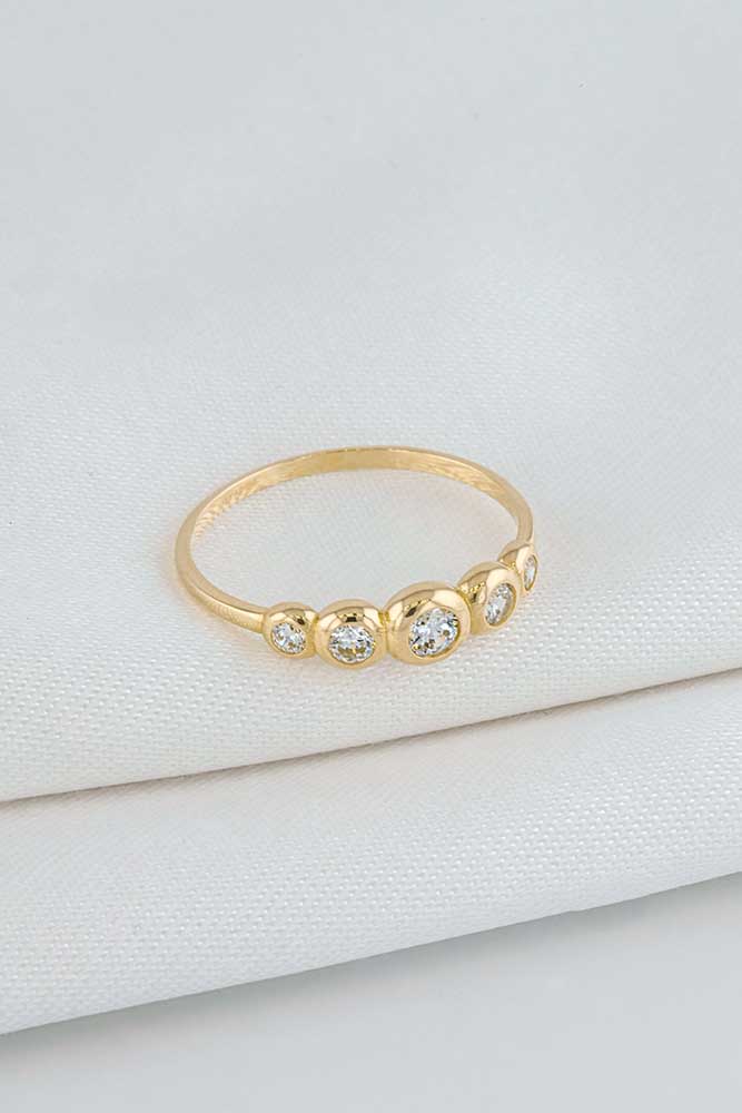 14 Ayar Altın Beş Taşlı Minimal Yüzük 