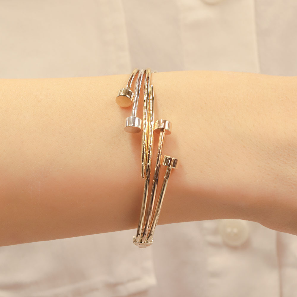 14 Ayar Altın Çivi Formlu Üç Telli Kelepçe Bileklik