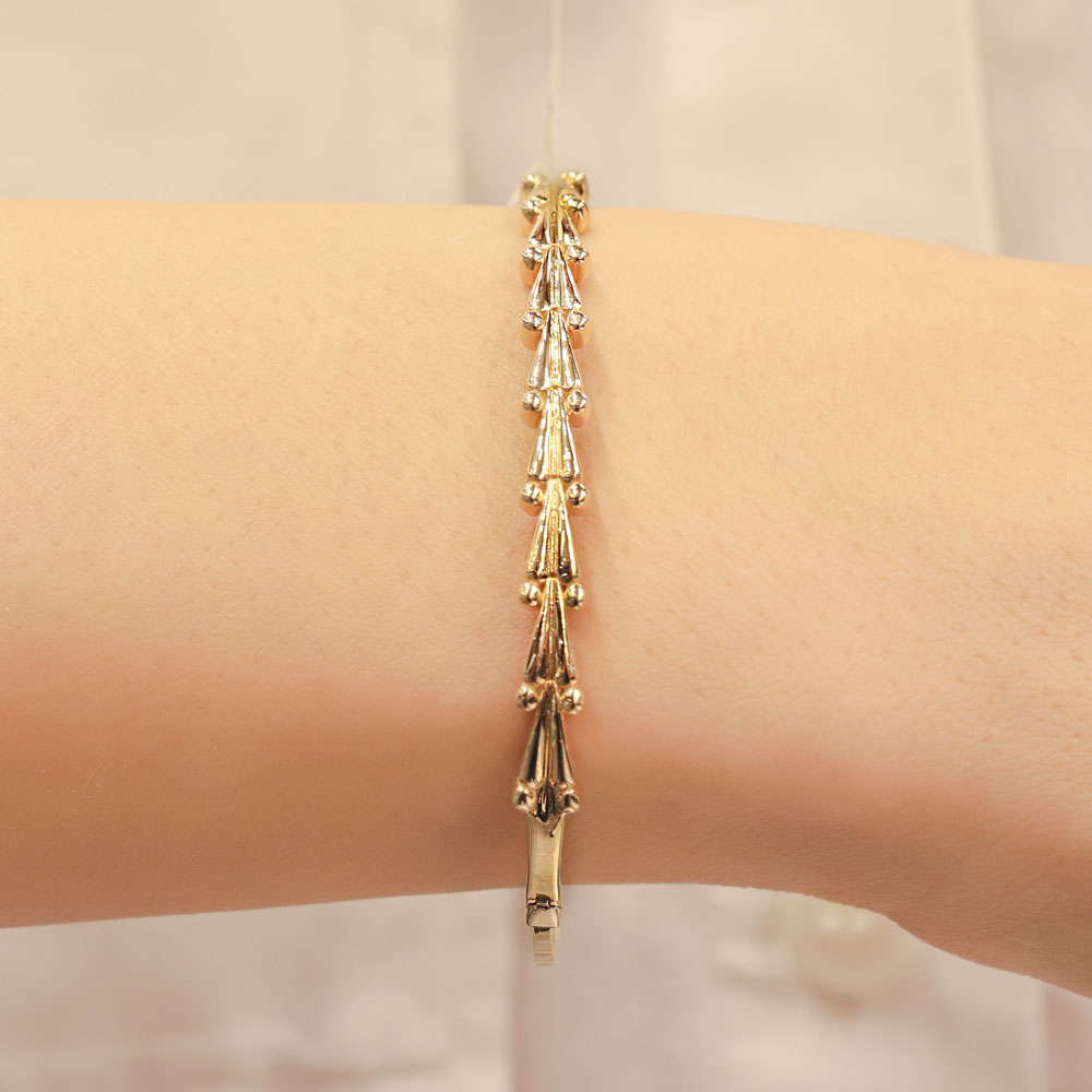 14 Ayar Altın Desenli Kelepçe Bileklik