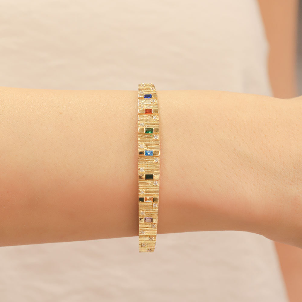 14 Ayar Altın Dokulu Kare Renkli Taşlı Kelepçe Bileklik