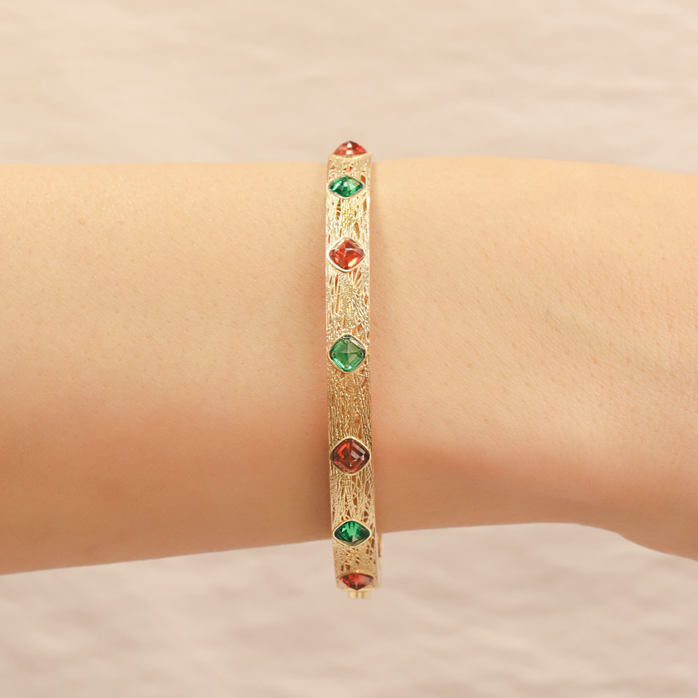14 Ayar Altın Dokulu Kare Renkli Taşlı Kelepçe Bileklik