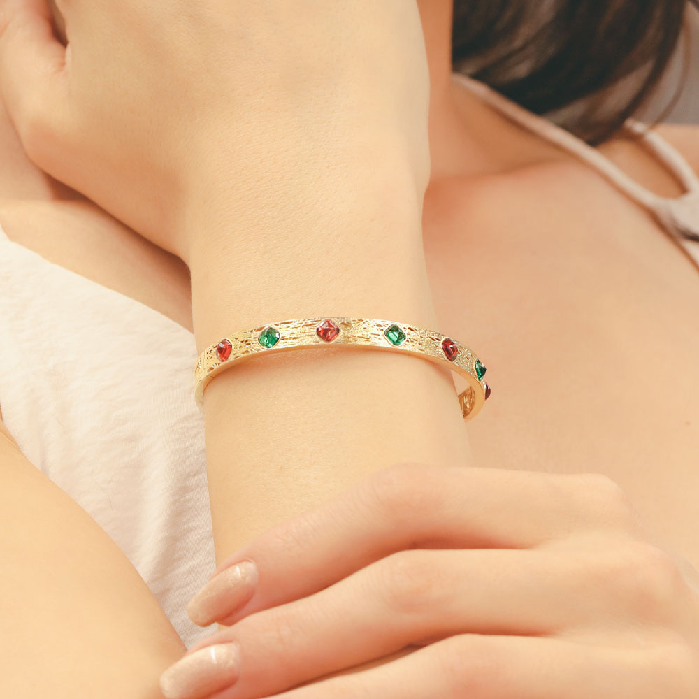 14 Ayar Altın Dokulu Kare Renkli Taşlı Kelepçe Bileklik