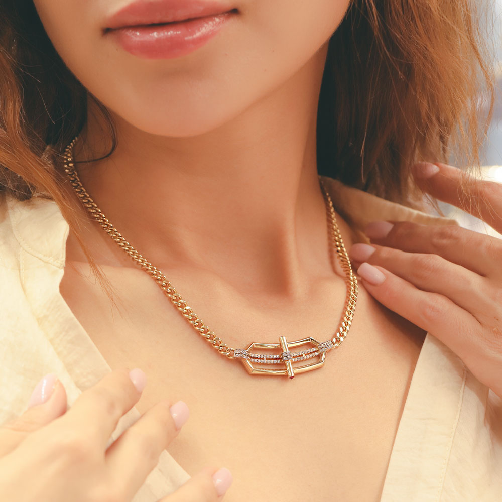 14 Ayar Altın Geometrik Detaylı Fantezi Kolye