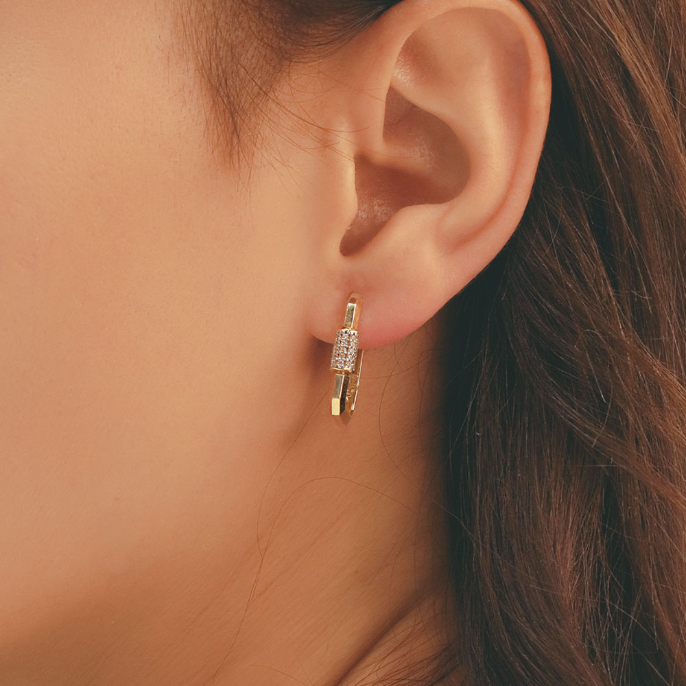 14 Ayar Altın Geometrik Taş Detaylı Küpe