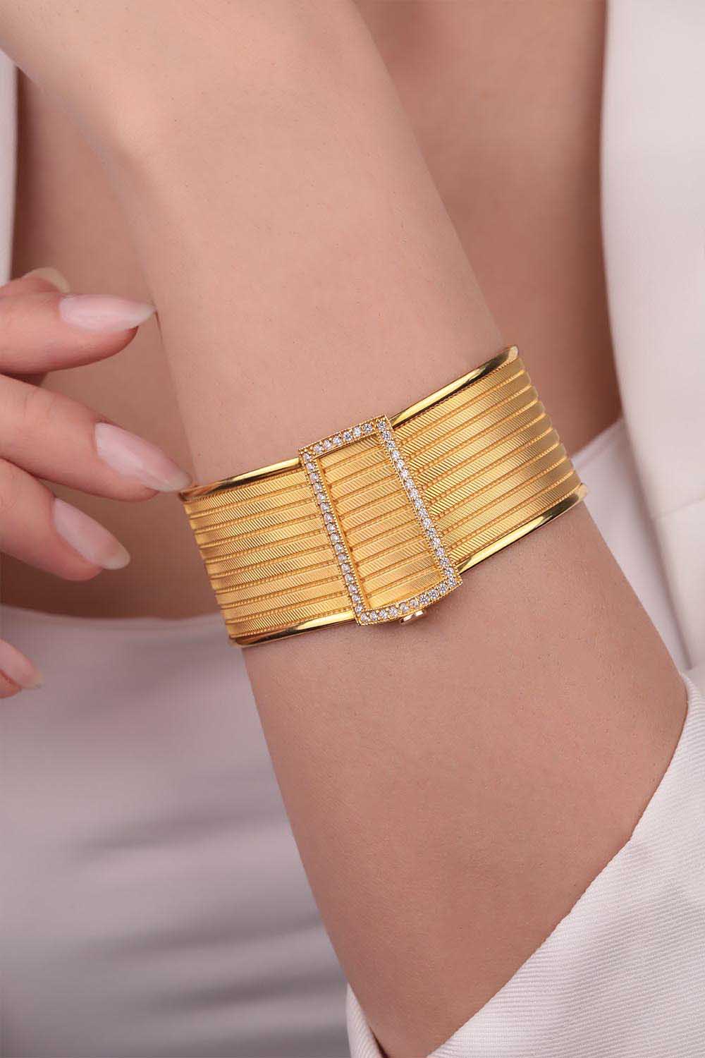 Trabzon Hasırı 14 Ayar Altın Hasır Kelepçe Bileklik