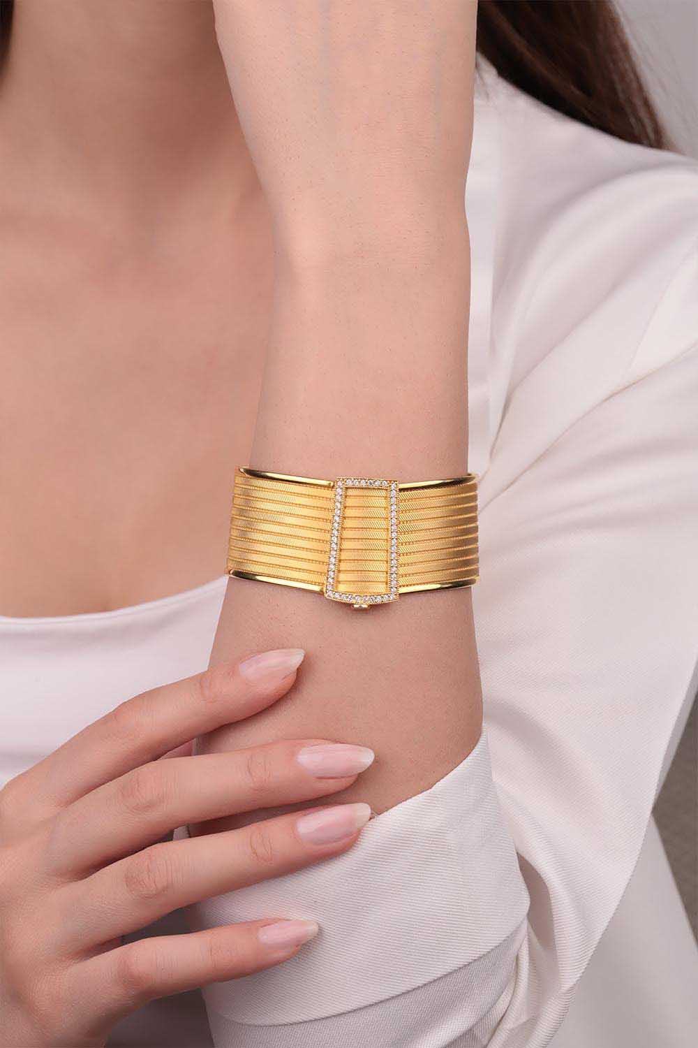 Trabzon Hasırı 14 Ayar Altın Hasır Kelepçe Bileklik