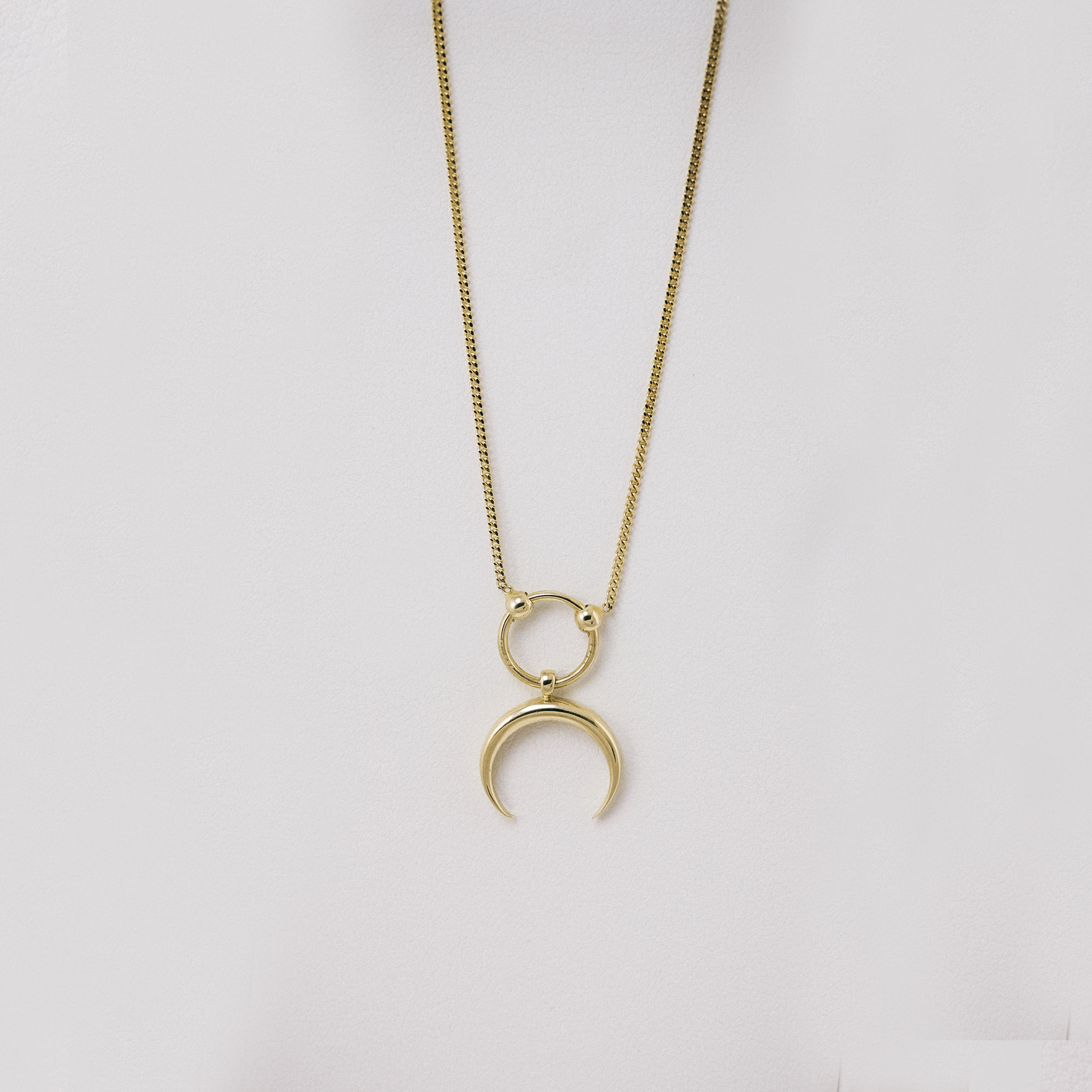 14 Ayar Altın Hilal & Daire Minimal Kolye