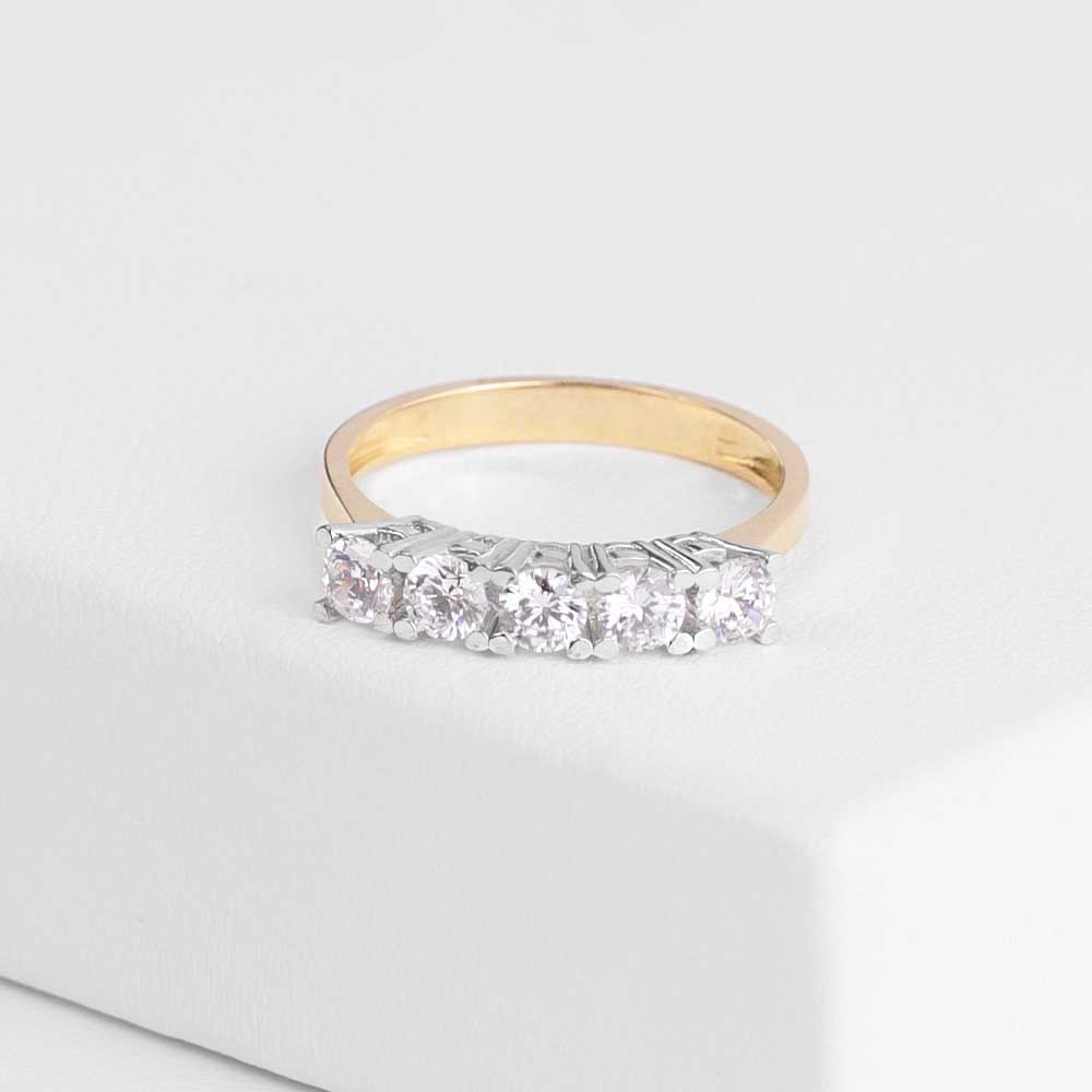 14 Ayar Altın Kenar Taşlı Tektaş Yüzük