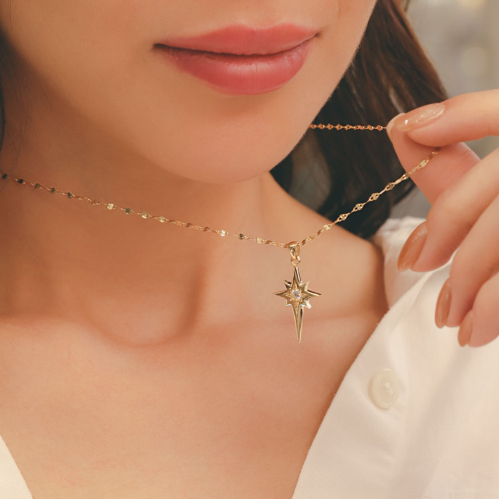 14 Ayar Altın Kutup Yıldızı Taşlı Kolye Ucu