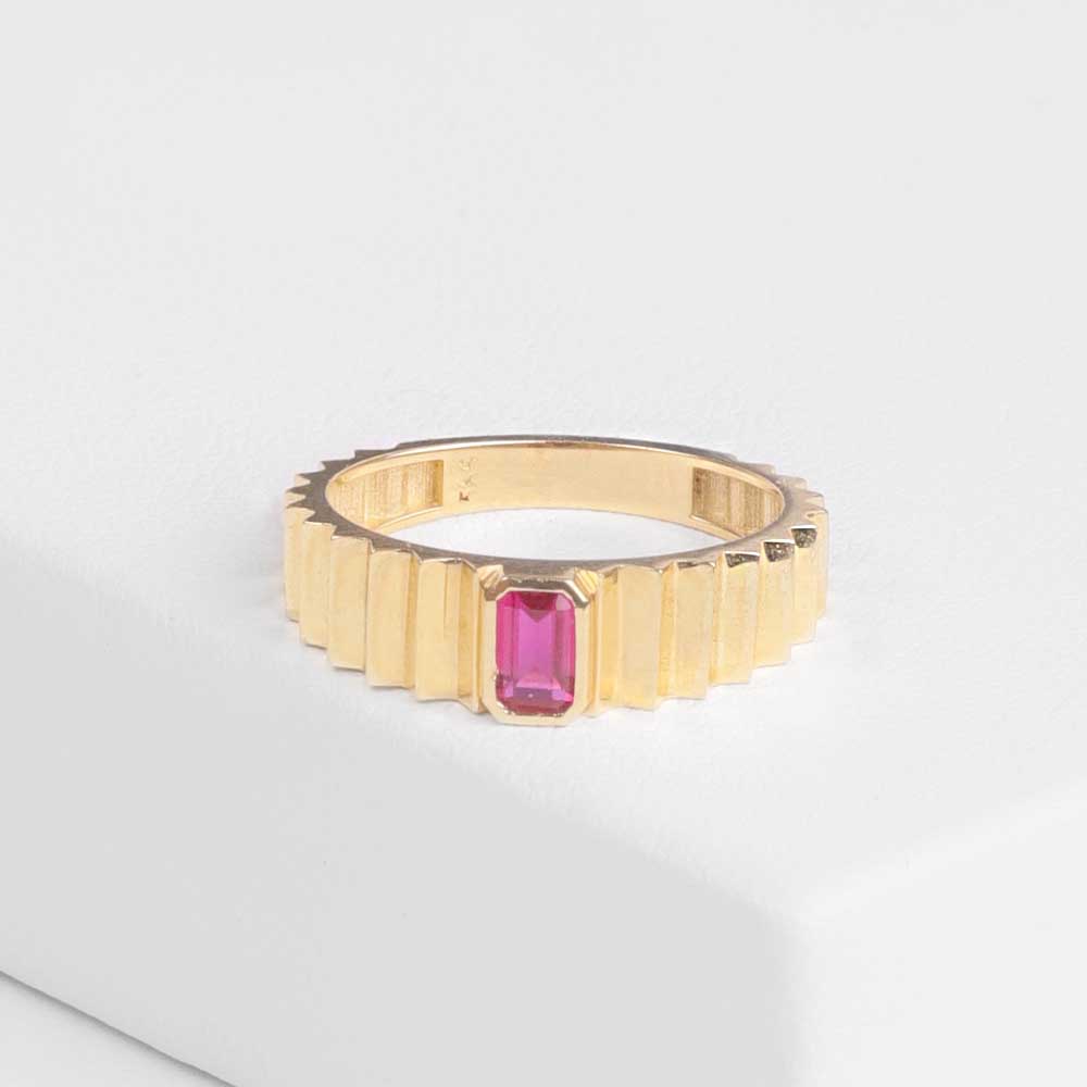 14 Ayar Altın Lal Taşlı Vintage Yüzük 