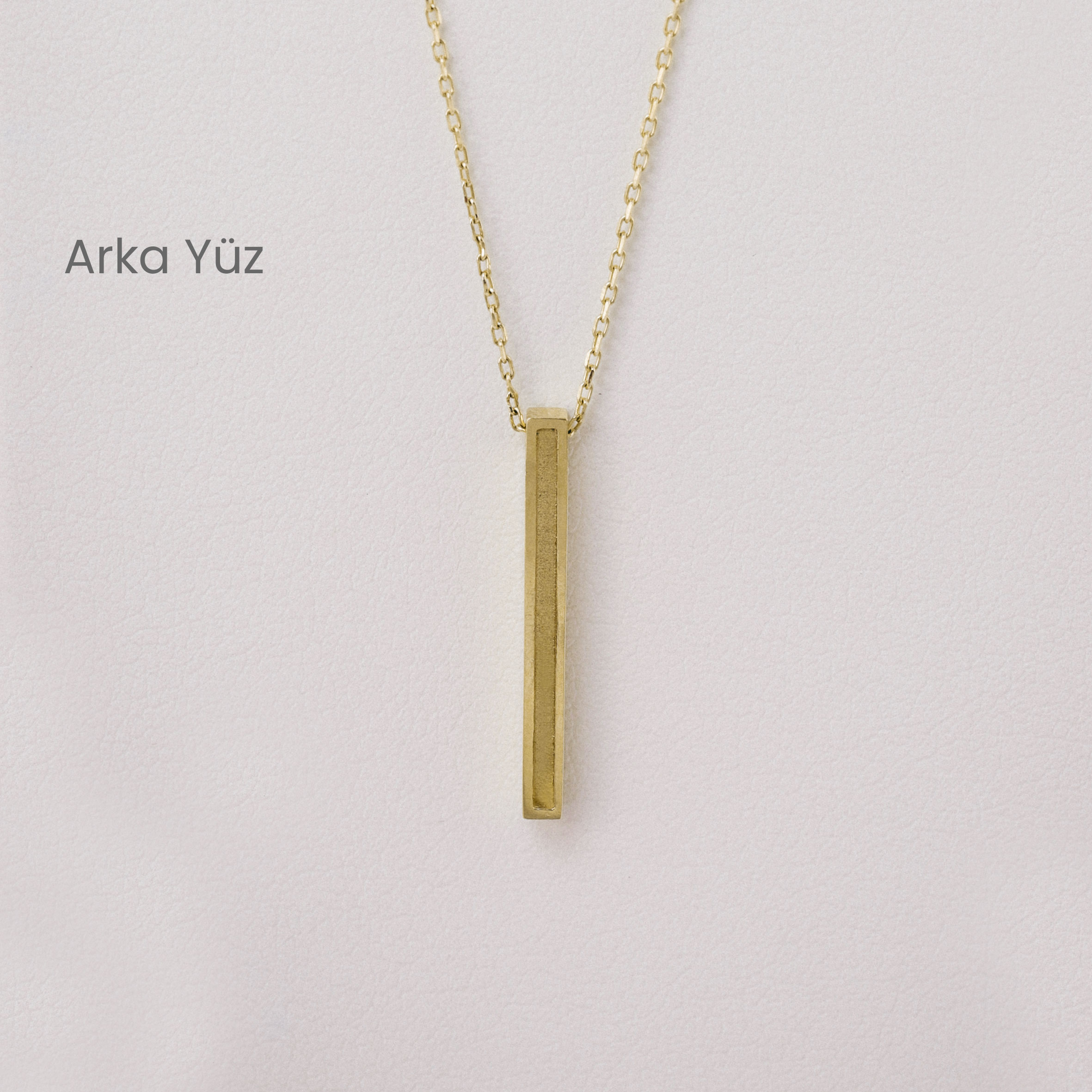 14 Ayar Altın Minimal Dikdörtgen Kolye