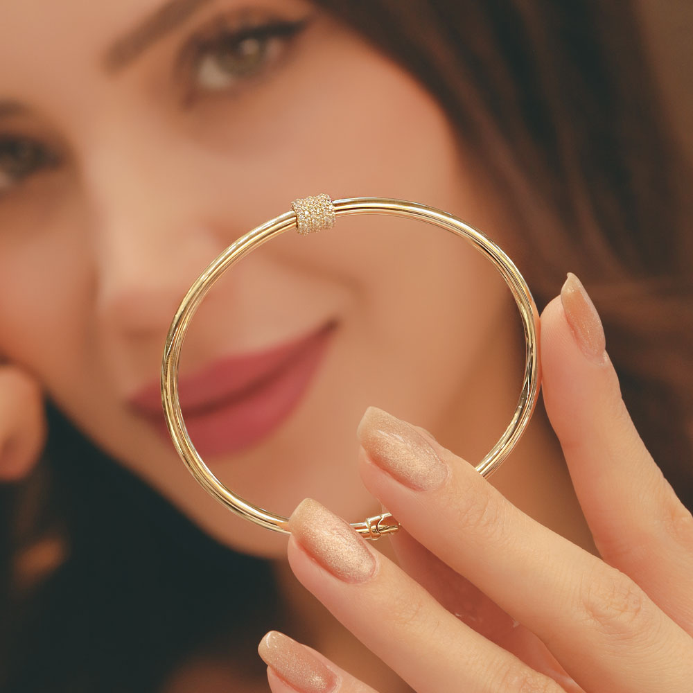 14 Ayar Altın Minimal Halka Taş Detaylı Kelepçe Bileklik