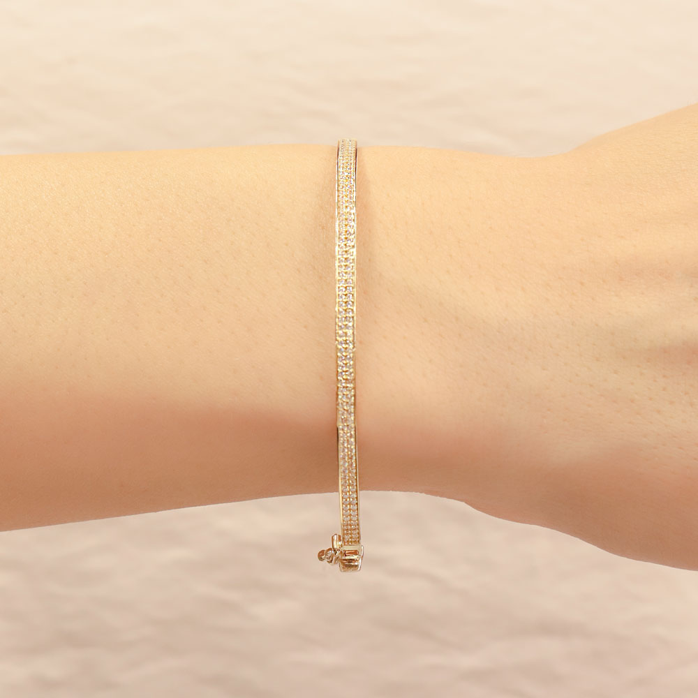 14 Ayar Altın Minimal Sıra Taşlı Kelepçe Bileklik