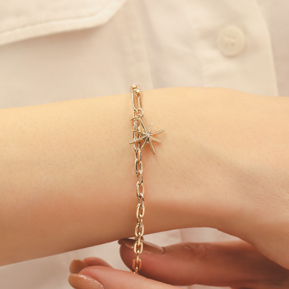 14 Ayar Altın Minimal Yıldız Charm Zincir Bileklik
