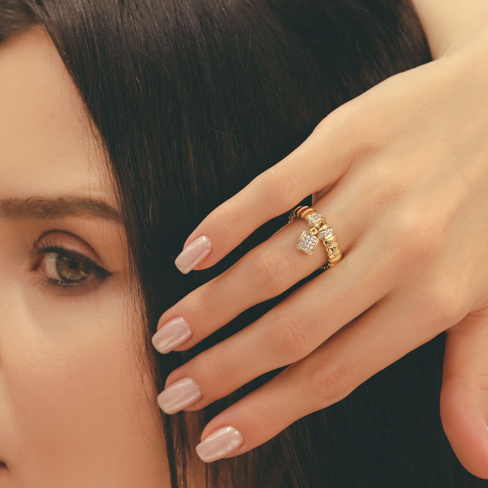 14 Ayar Altın Modern Spor Zincir Detaylı Taşlı Yüzük