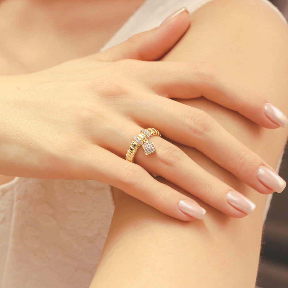 14 Ayar Altın Modern Spor Zincir Detaylı Taşlı Yüzük