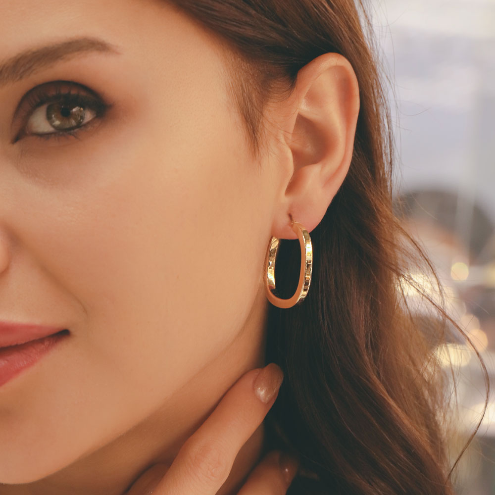 14 Ayar Altın Oval Formlu Modern Halka Küpe