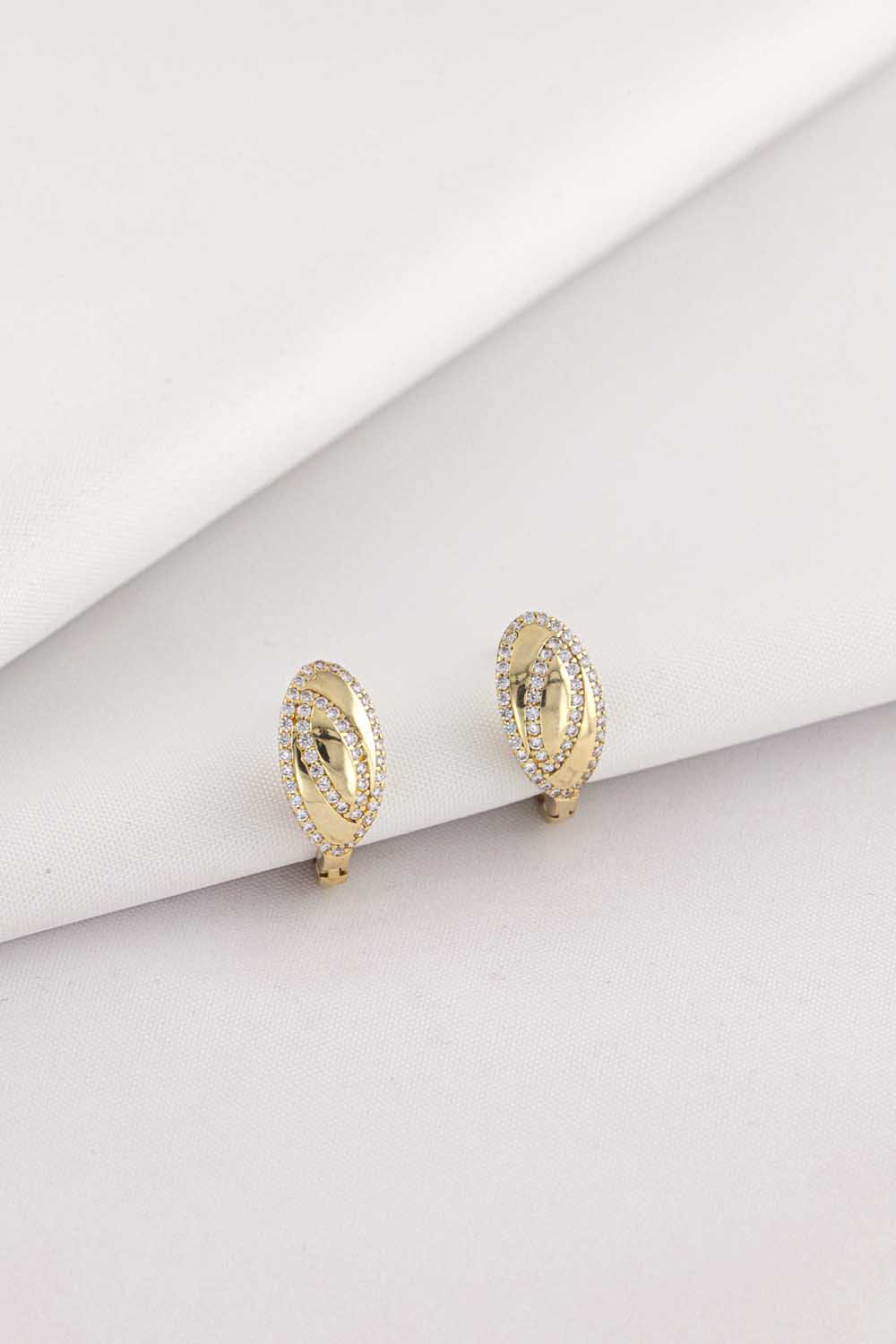 14 Ayar Altın Oval Taşlı Küpe