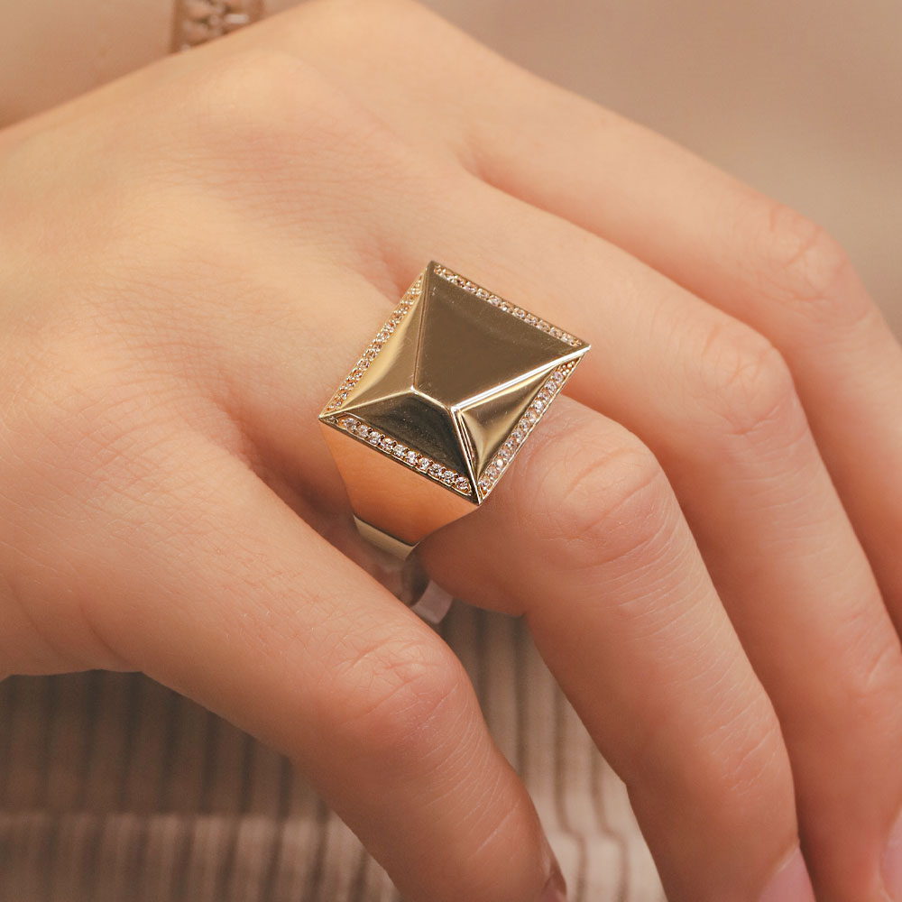 Özel Tasarım Yüzük 14 Ayar Altın Piramit Formlu Zirkon Taşlı Yüzük