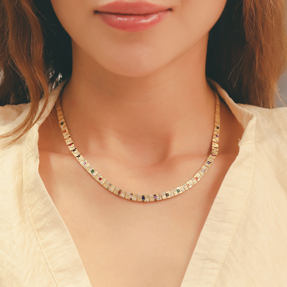 14 Ayar Altın Renkli Taşlı Retro Görünümlü Kolye