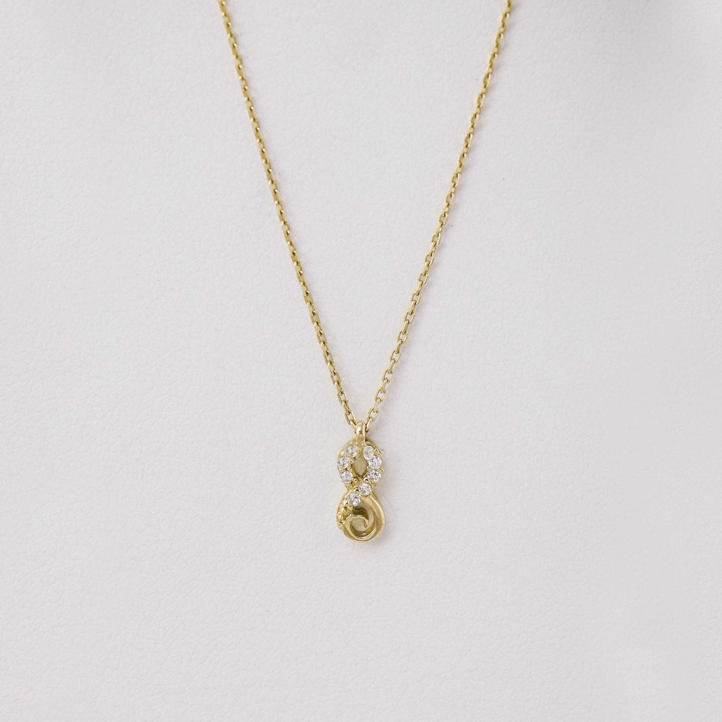 14 Ayar Altın Sekiz Figürlü Minimal Kolye