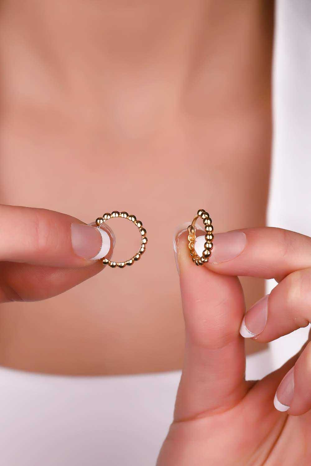 14 Ayar Altın Sıralı Top Model Halka Küpe