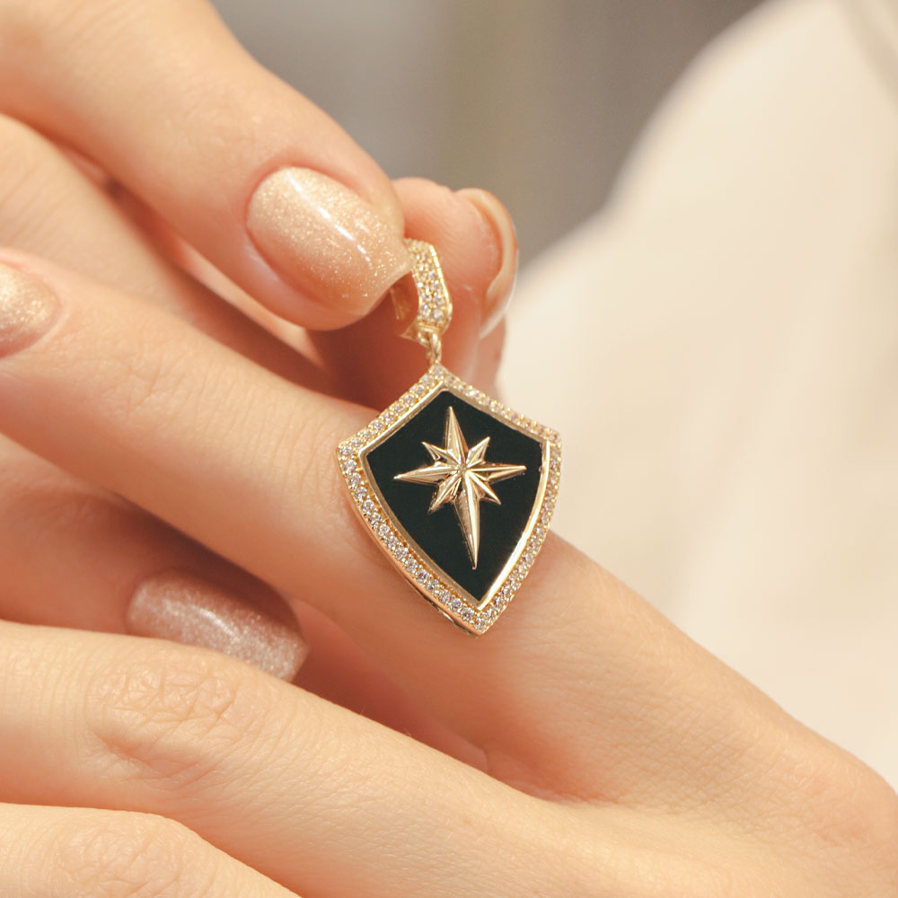 14 Ayar Altın Siyah Mine Yıldız Motifli Charm