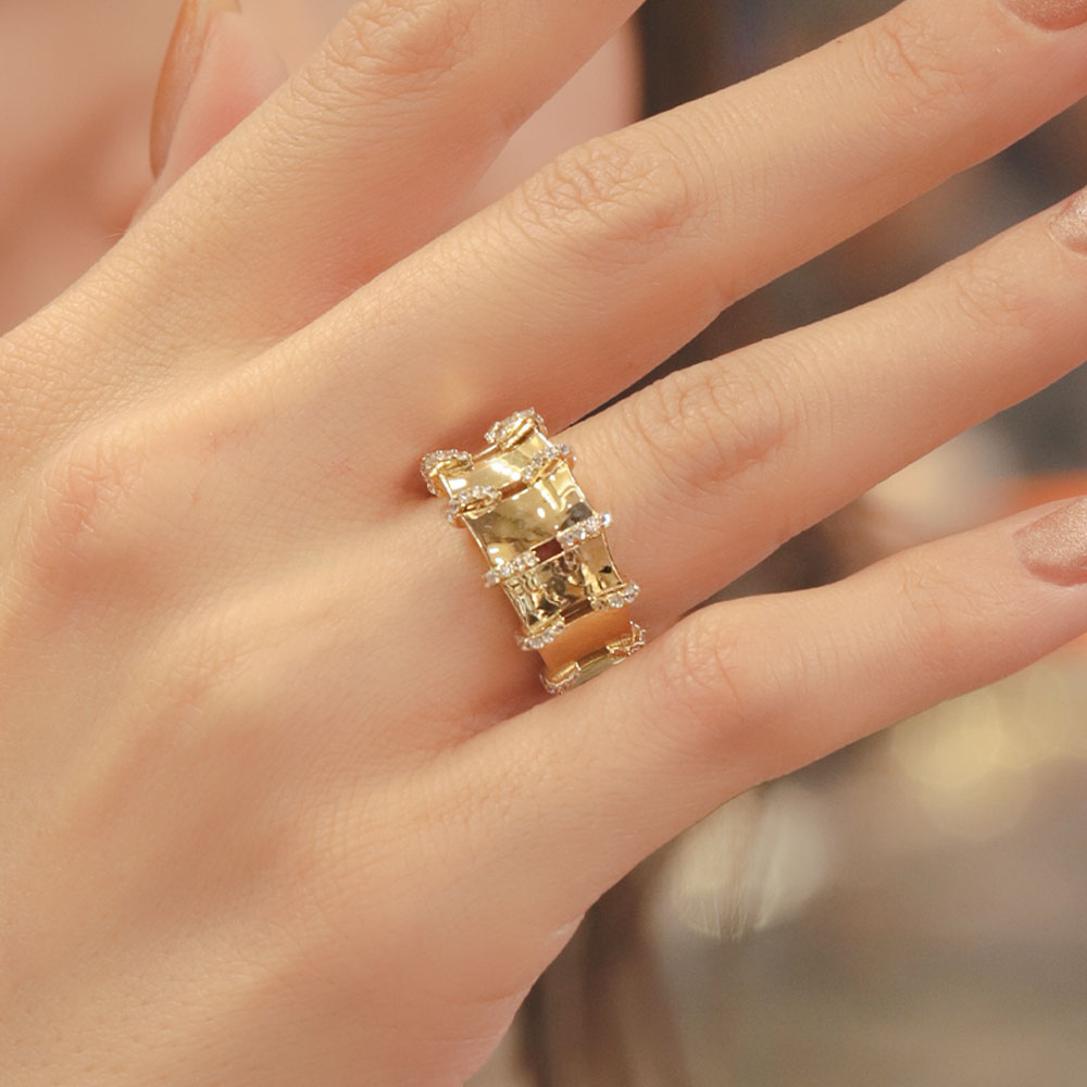 14 Ayar Altın Taş Detaylı Modern Yüzük