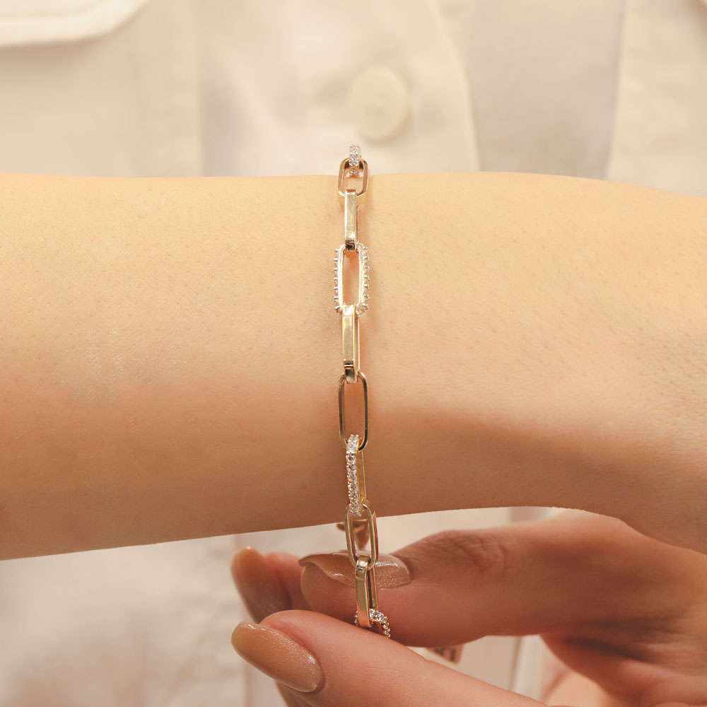 14 Ayar Altın Taş Detaylı Oval Halkalı Zincir Bileklik