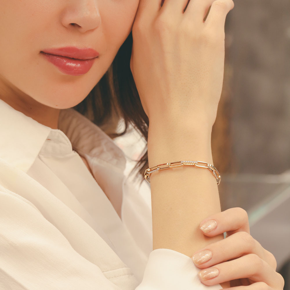 14 Ayar Altın Taş Detaylı Oval Halkalı Zincir Bileklik