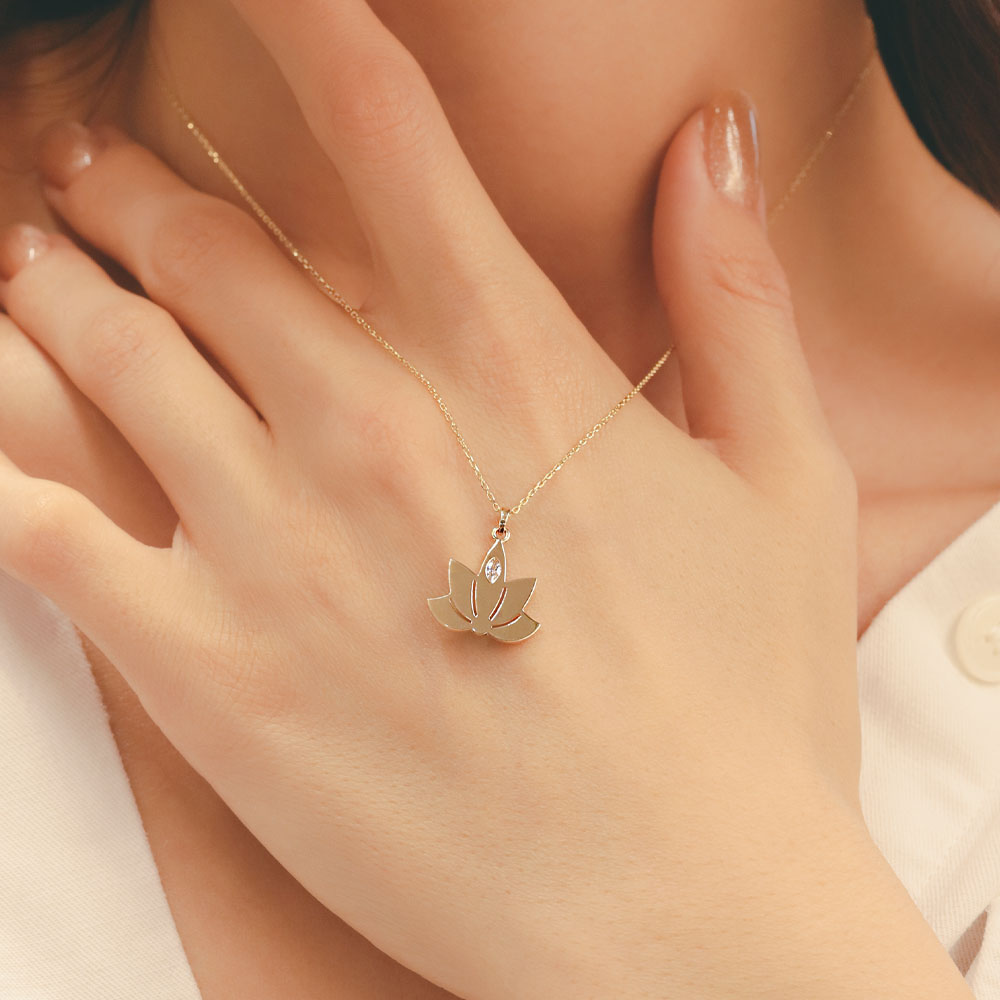 Figürlü Kolye 14 Ayar Altın Tasarım Lotus Çiçeği Kolye