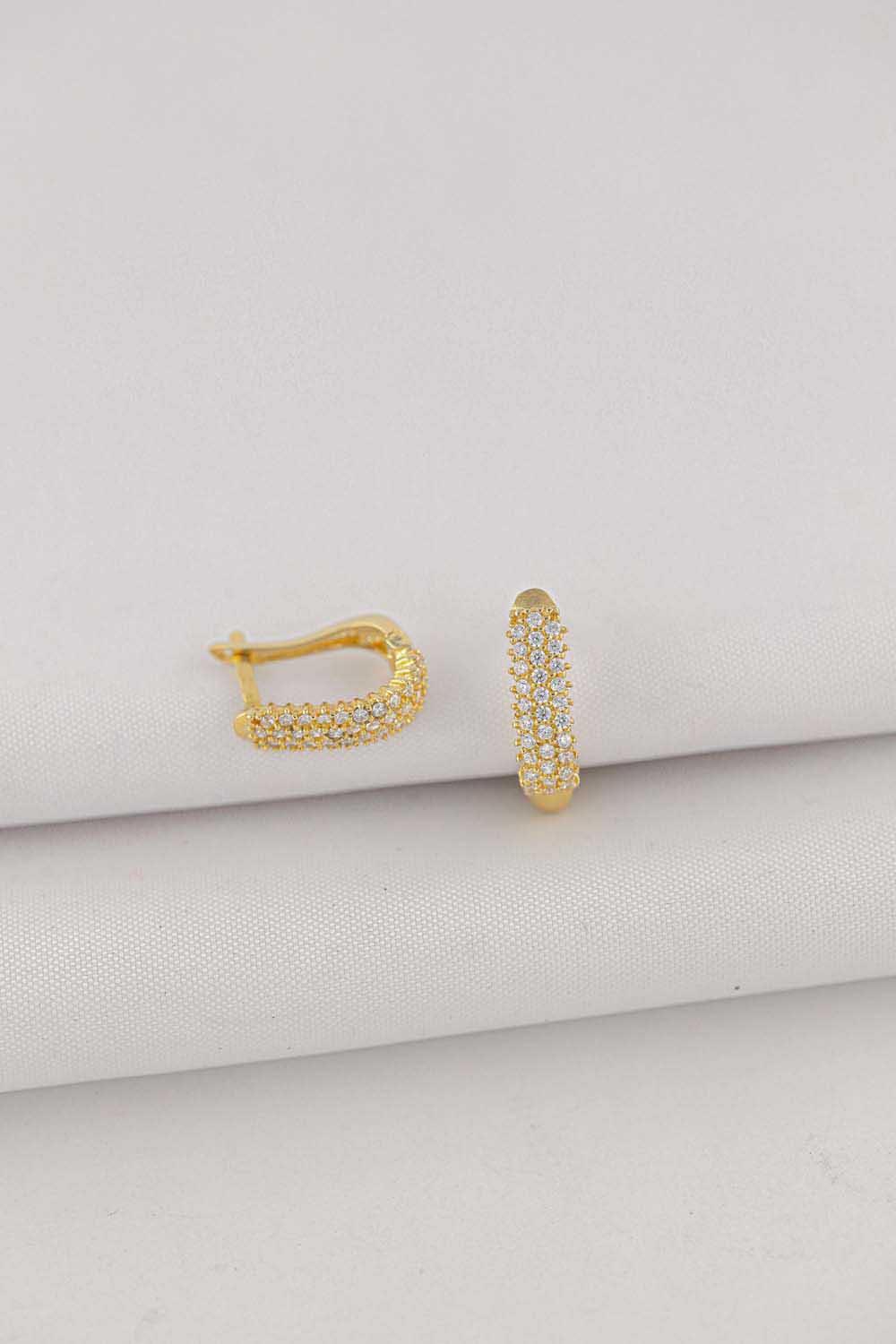 14 Ayar Altın Taşlı J Küpe 