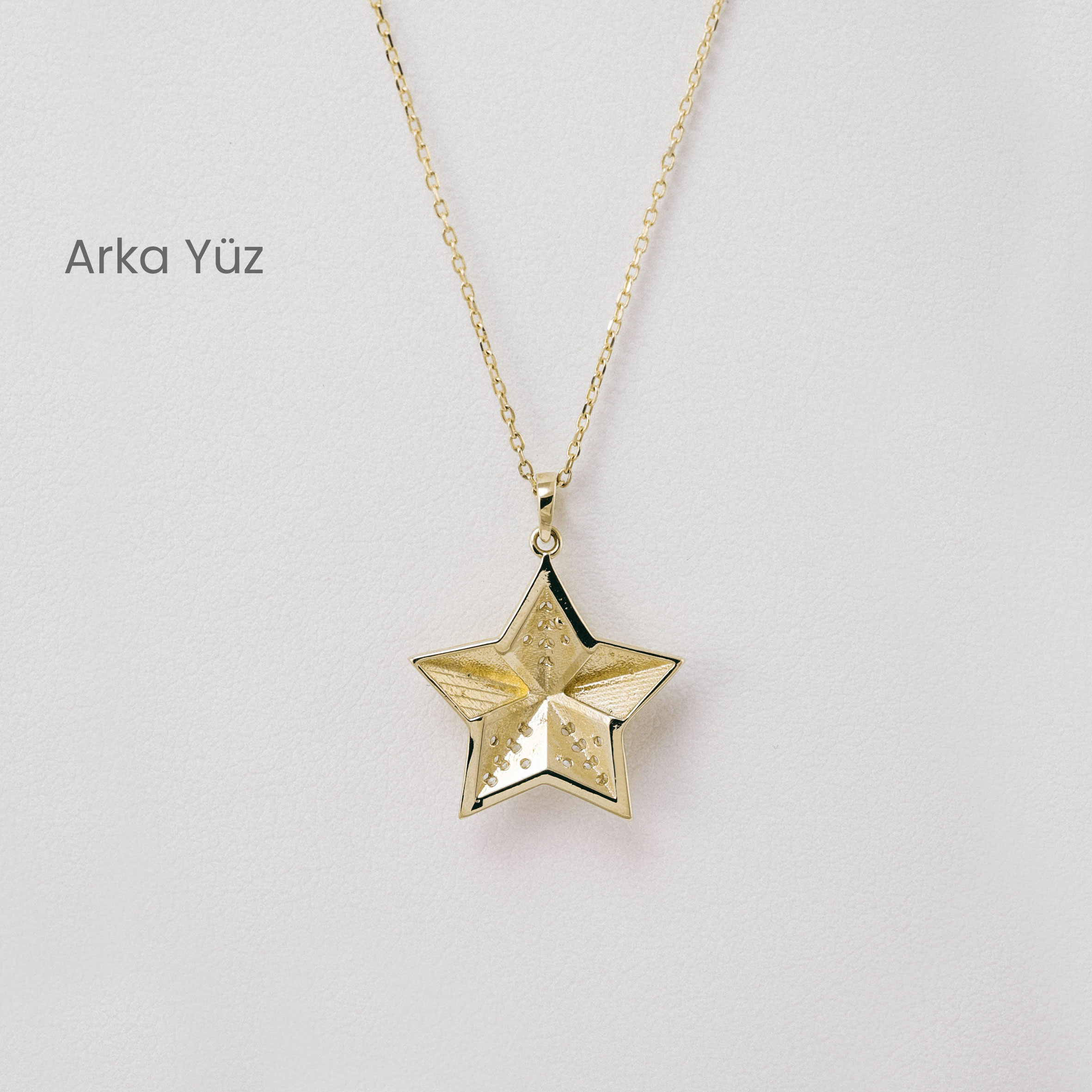 14 Ayar Altın Üç Boyutlu Yıldız Kolye