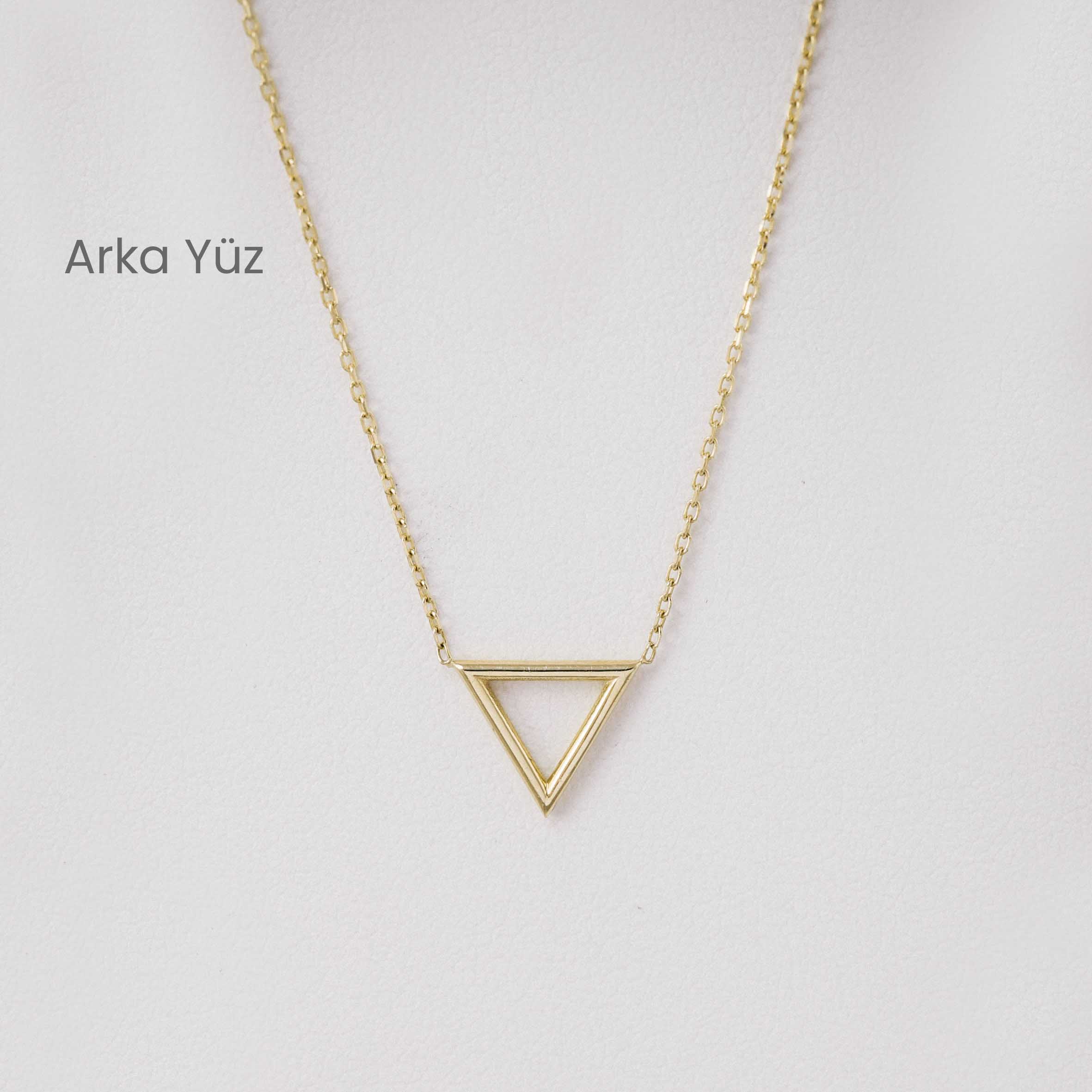 14 Ayar Altın Üçgen Figürlü Kolye