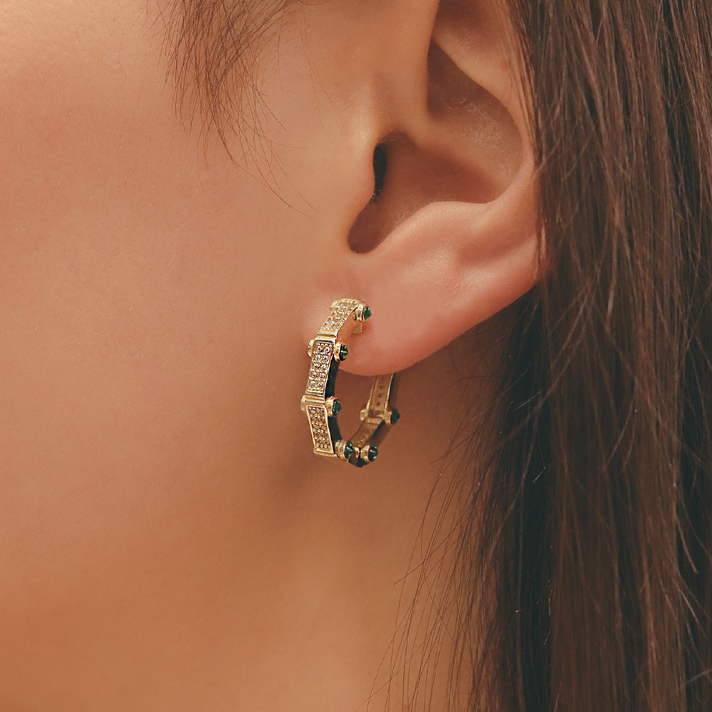 14 Ayar Altın Yeşil Taş Detaylı Fantezi Halka Küpe