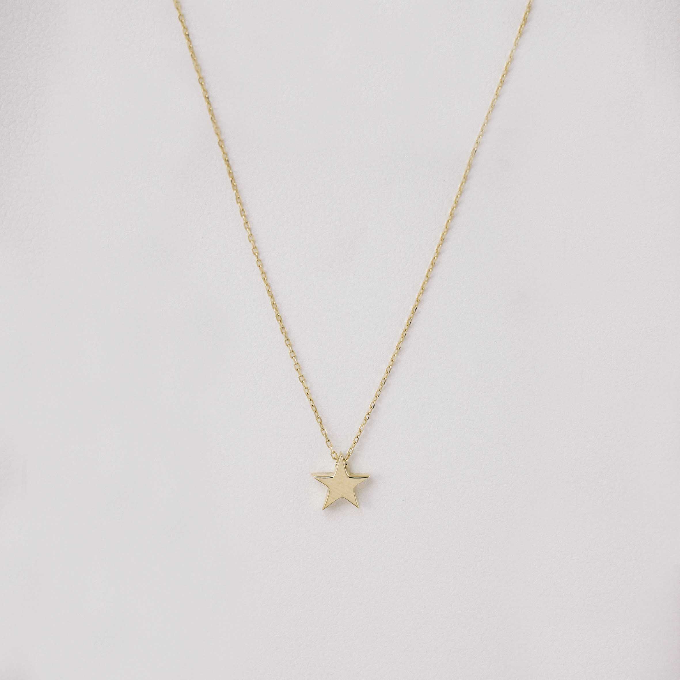 14 Ayar Altın Yıldız Kolye