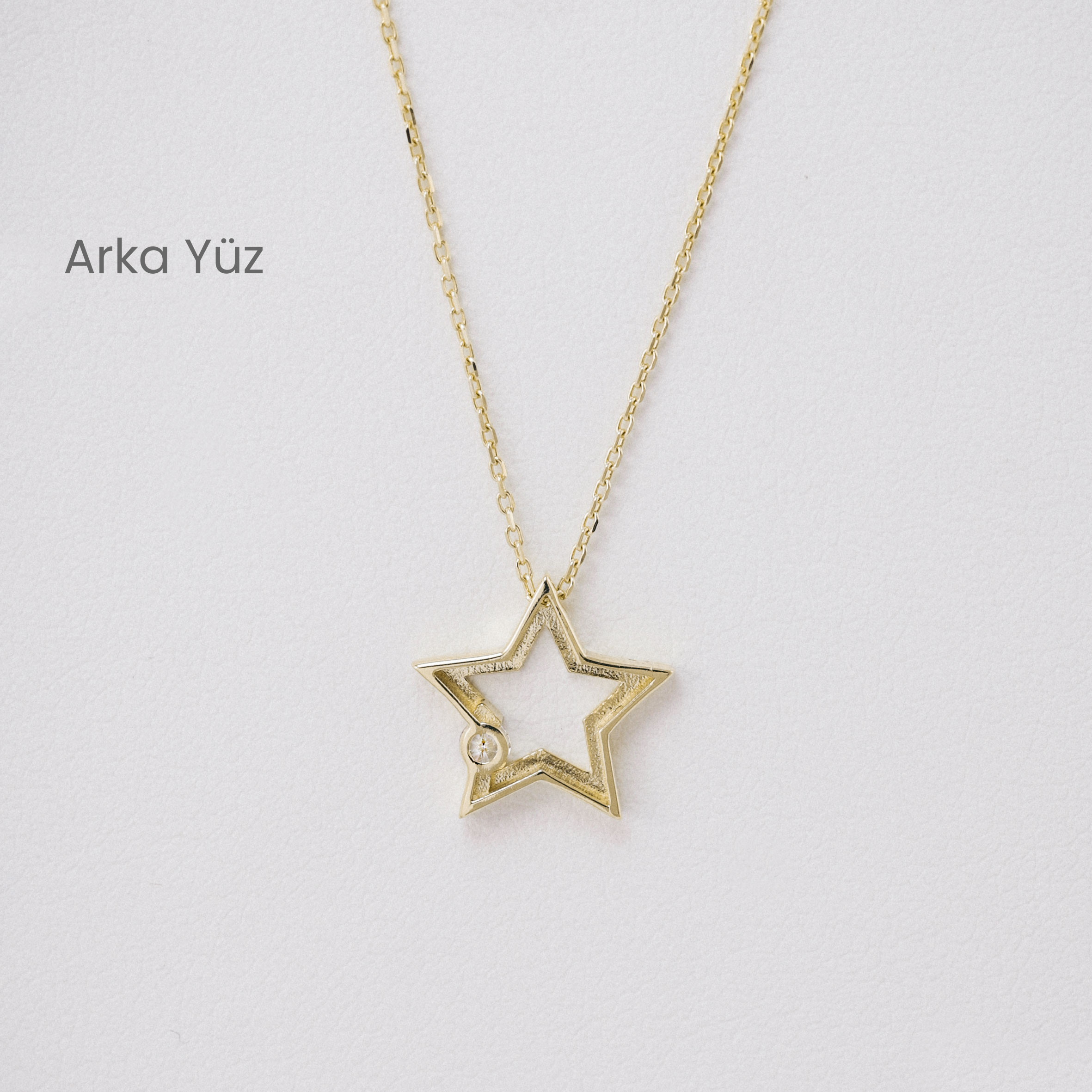 14 Ayar Altın Yıldız Kolye