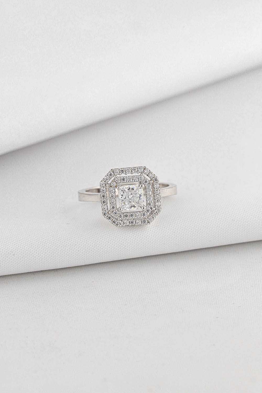 Baget Yüzükler 14 Ayar Beyaz Altın Baget Yüzük