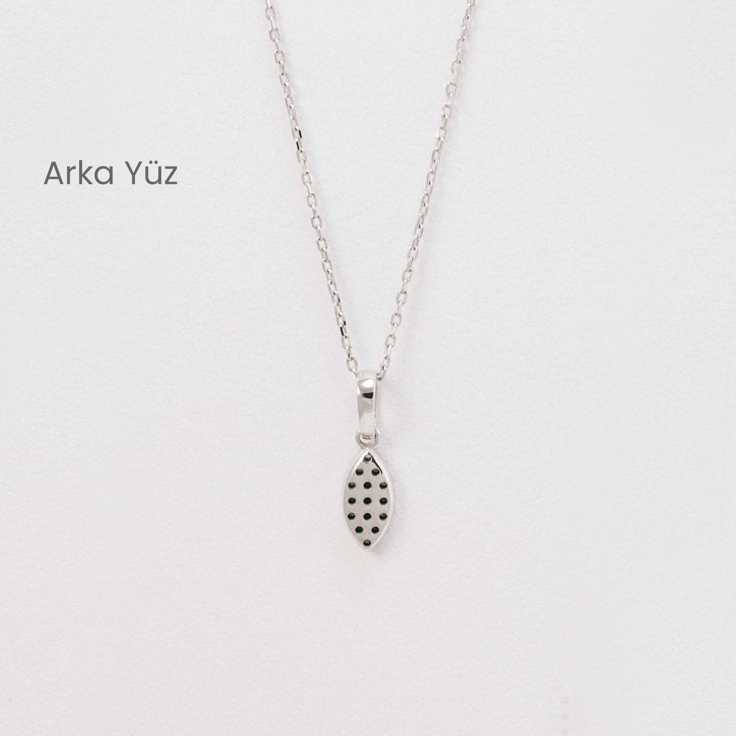 14 Ayar Beyaz Altın Yaprak Formlu Taşlı Kolye