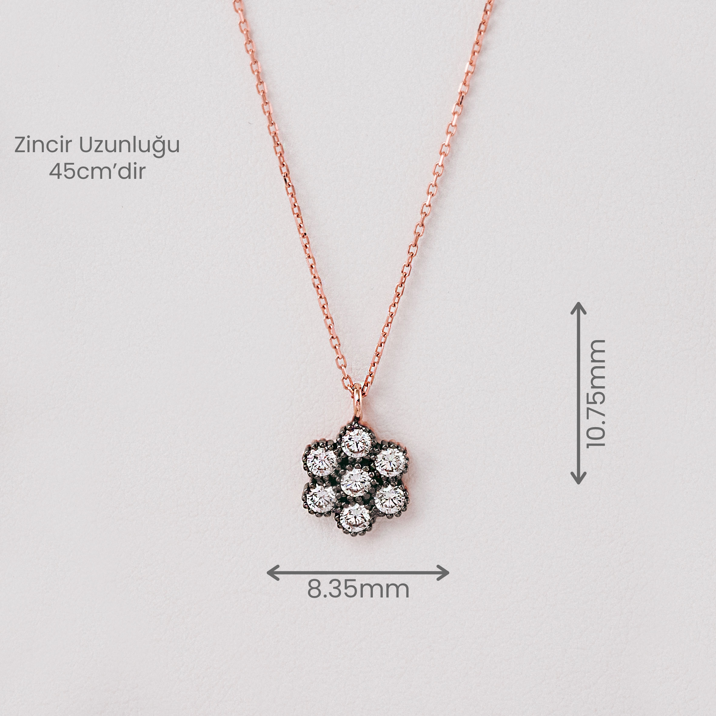 14 Ayar Çiçek Modeli Taşlı Kolye