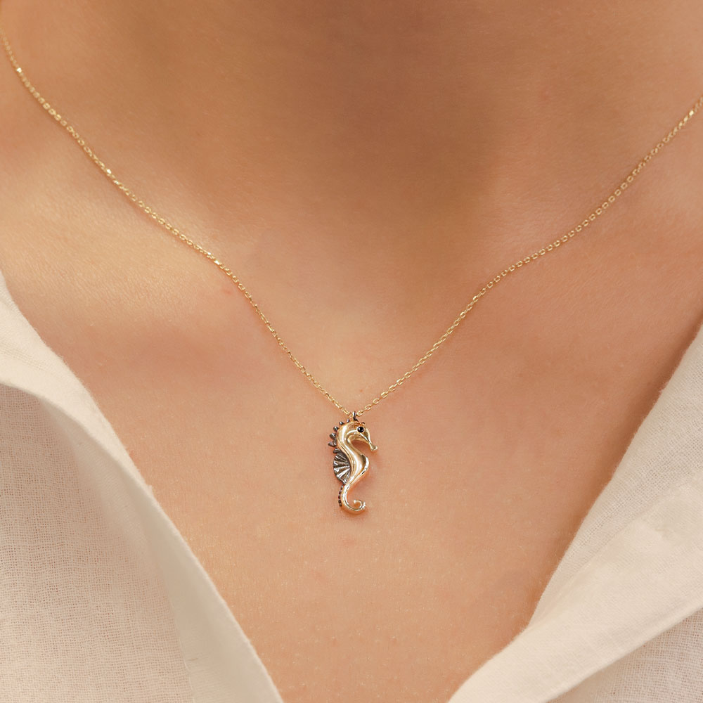 14 Ayar Denizatı Figürlü Altın Kolye