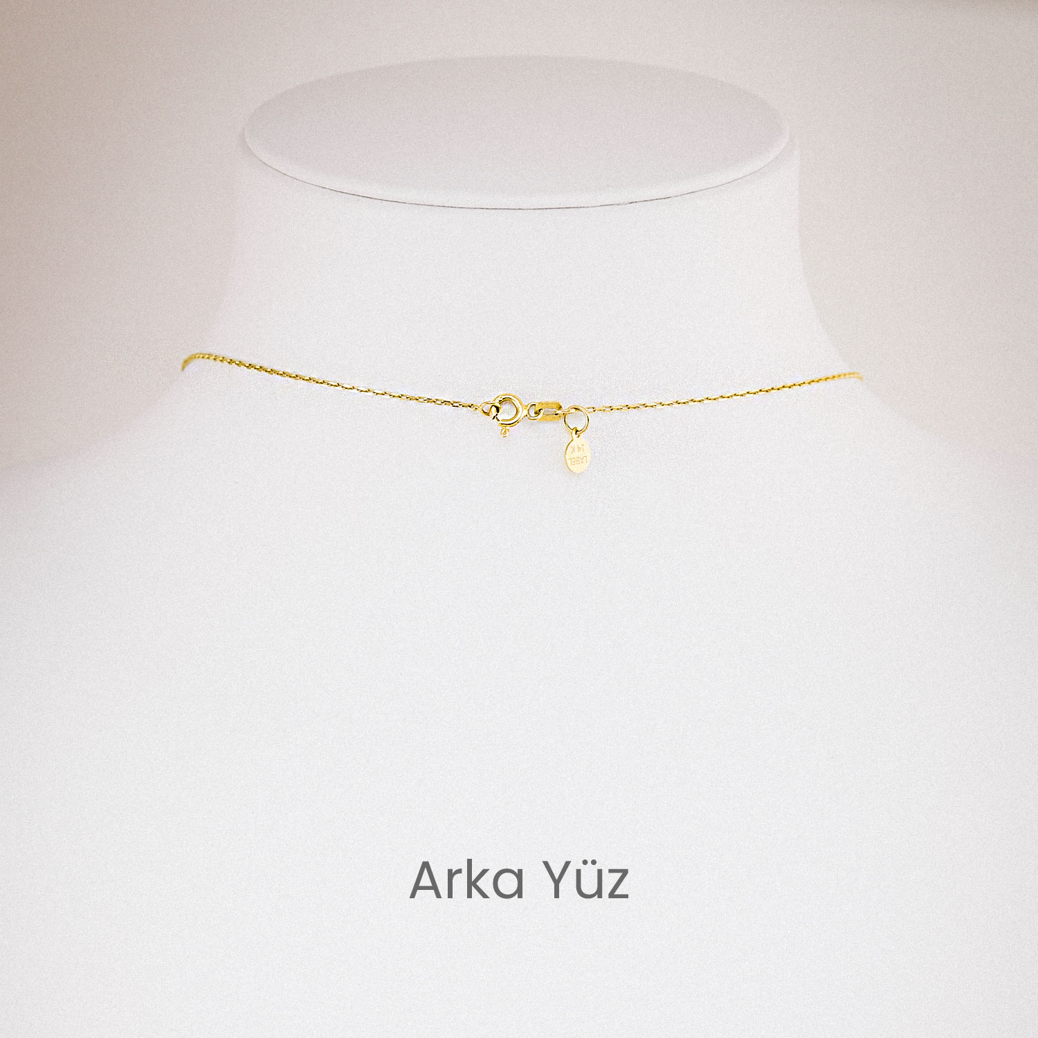 14 Ayar Etnik Desenli Kırmızı Taşlı Kolye