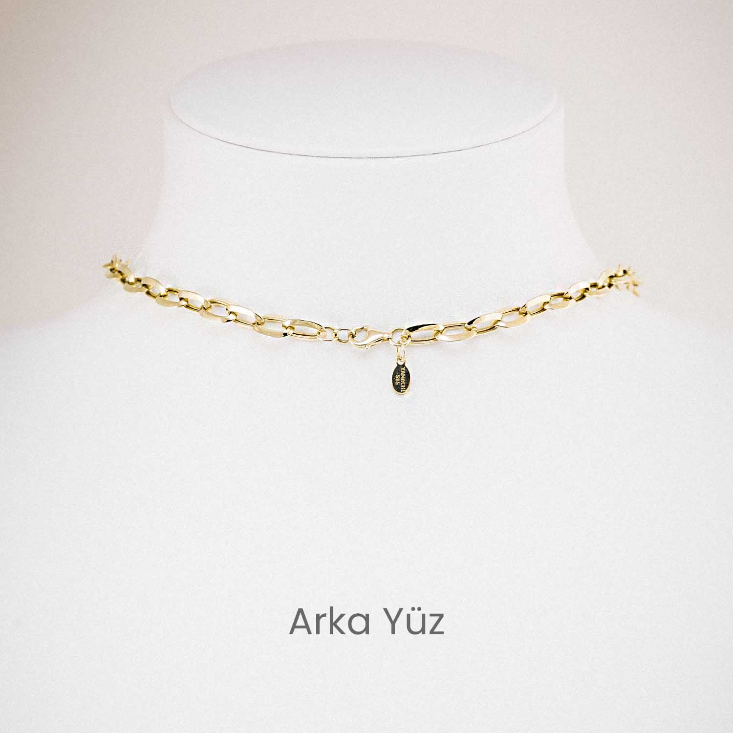 14 Ayar Figür Detaylı Altın Kolye