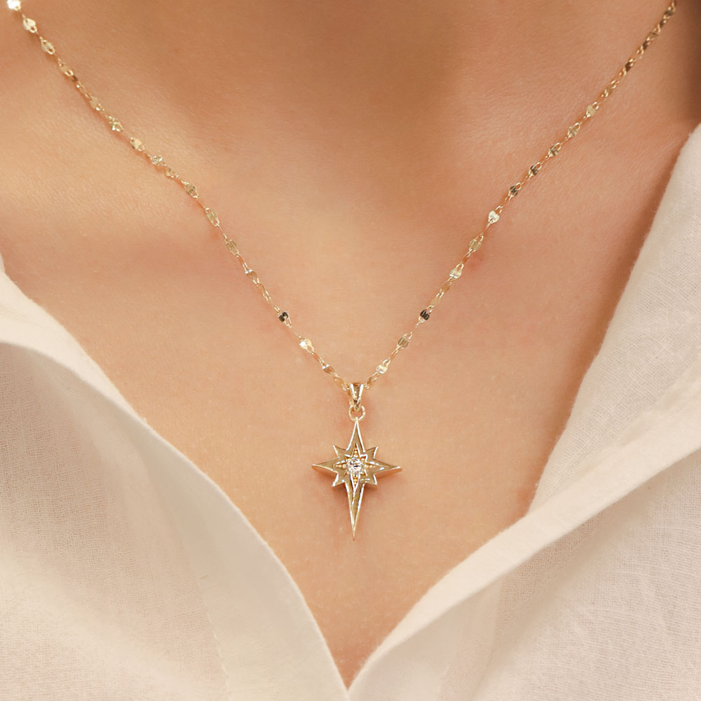 14 Ayar Işıltılı Yıldız Figürlü Altın Kolye