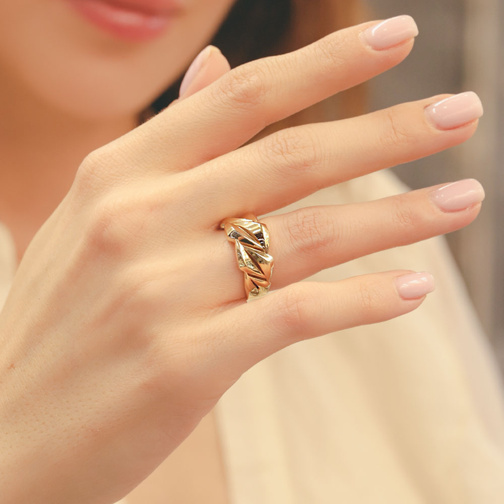 14 Ayar Kabartmalı Tasarım Yüzük