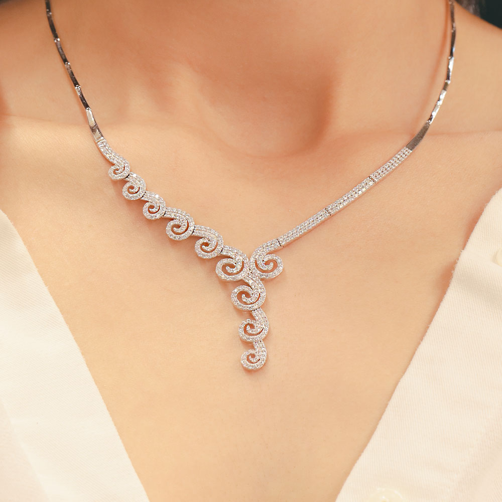 14 Ayar Kıvrımlı Taşlı Fantezi Gerdanlık