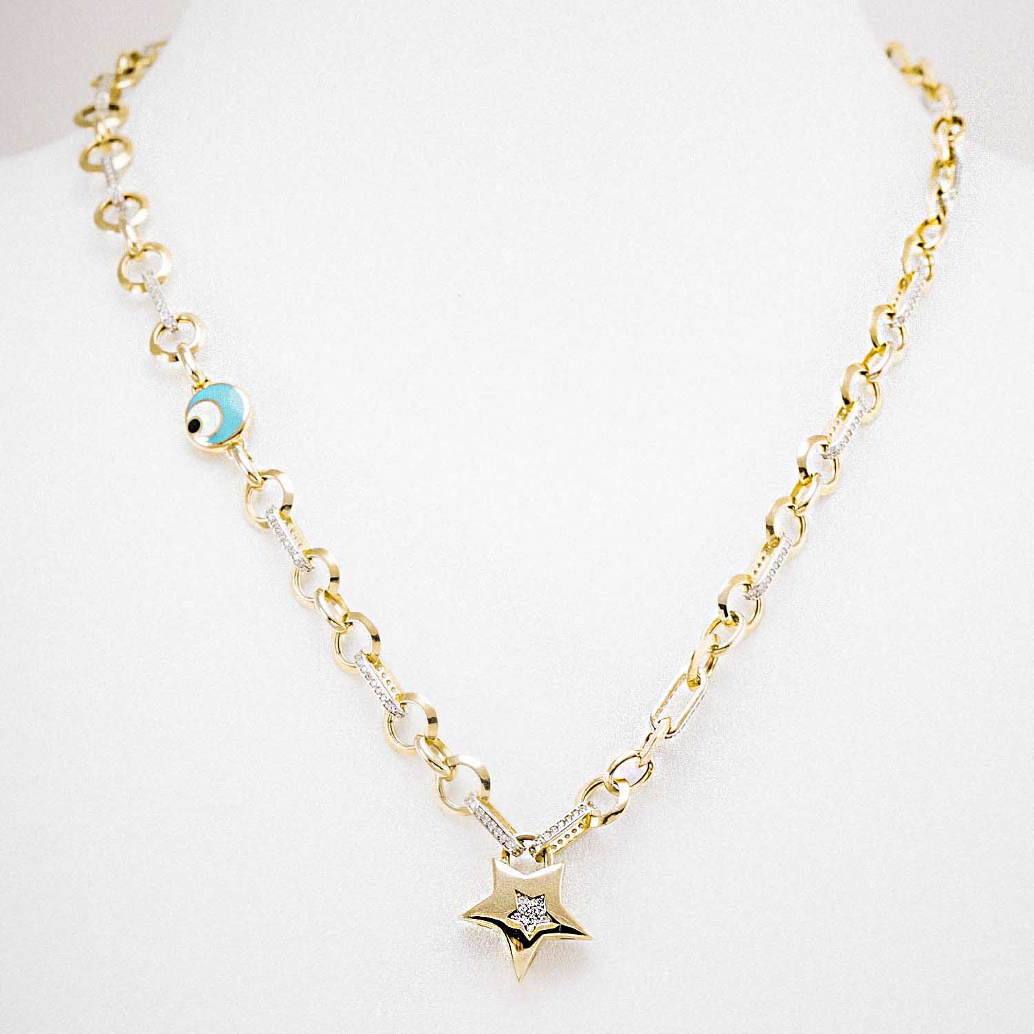 14 Ayar Nazar Boncuklu ve Yıldız Uçlu Altın Kolye