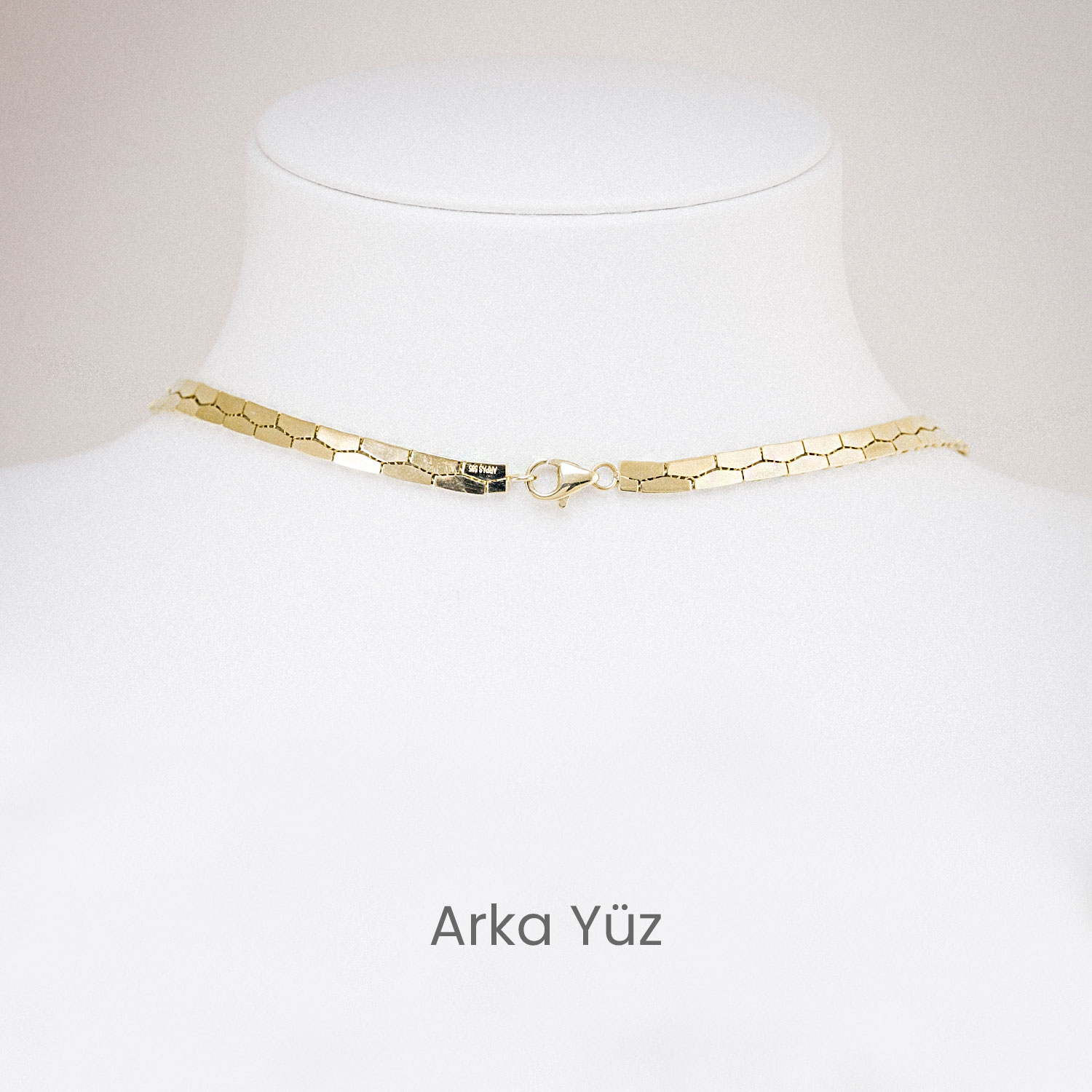 14 Ayar Petek Formlu Altın Kolye