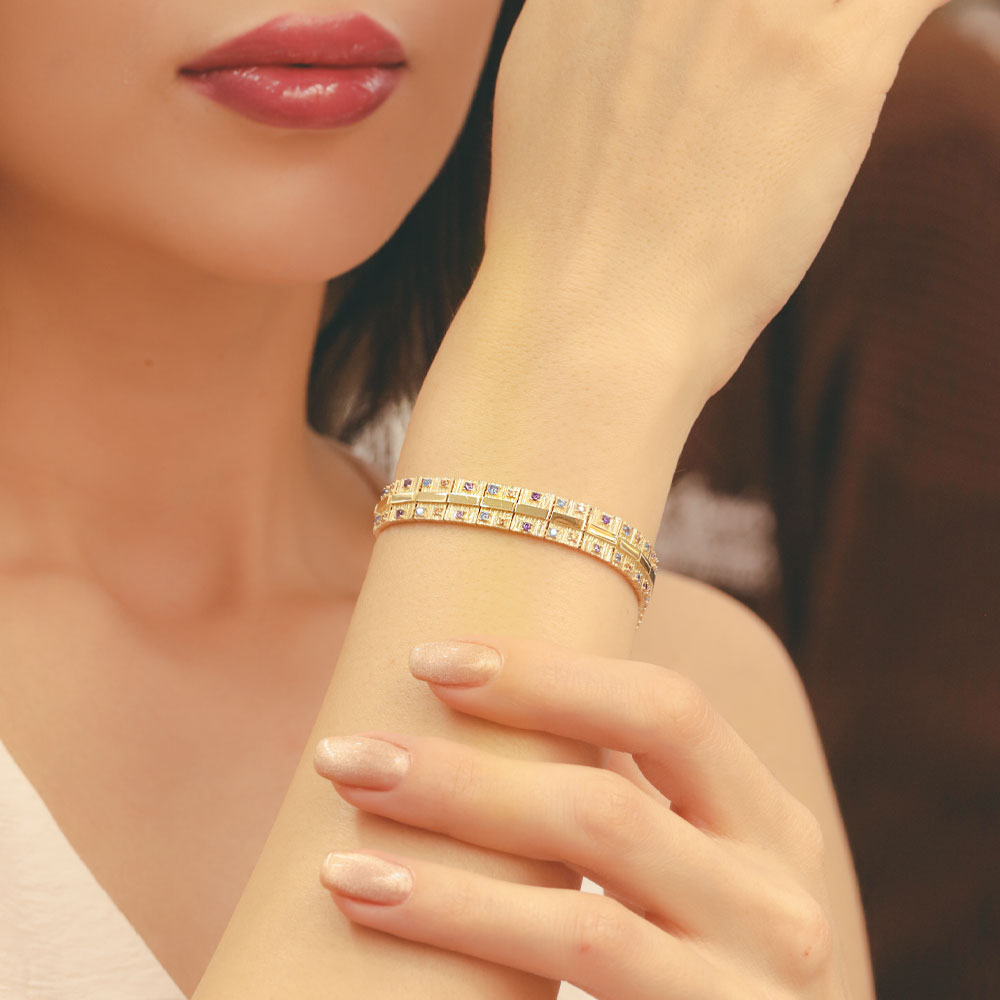 14 Ayar Renkli Taşlı Kare Dokulu Altın Kelepçe Bileklik